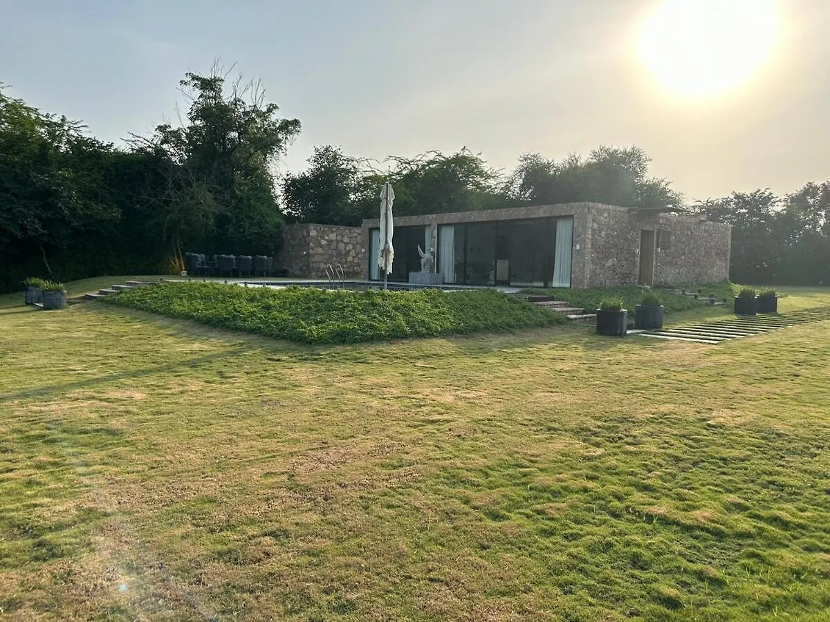 Kesar Farm House On The Lake Udajpur Vila